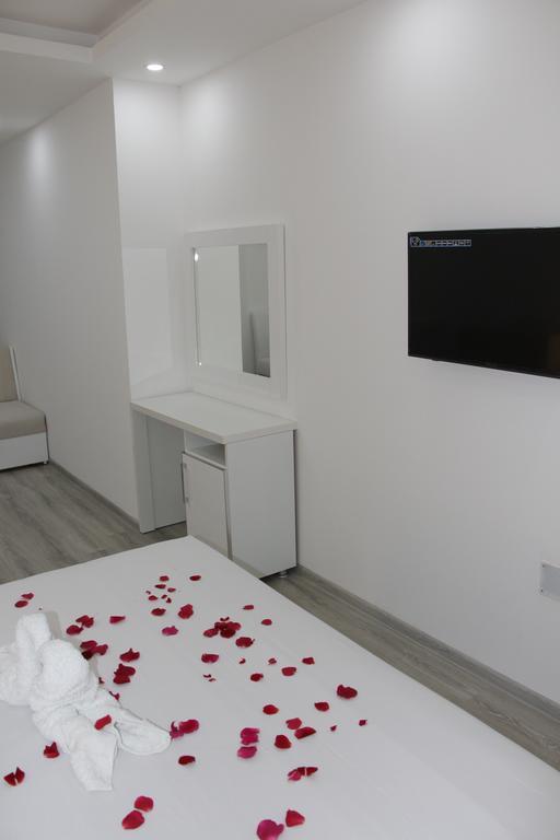 Apartments California Улцинь Экстерьер фото